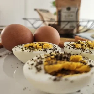 ekologiski kanapiu produktai - kanapine druska, kiausiniai, kanapiu arbata